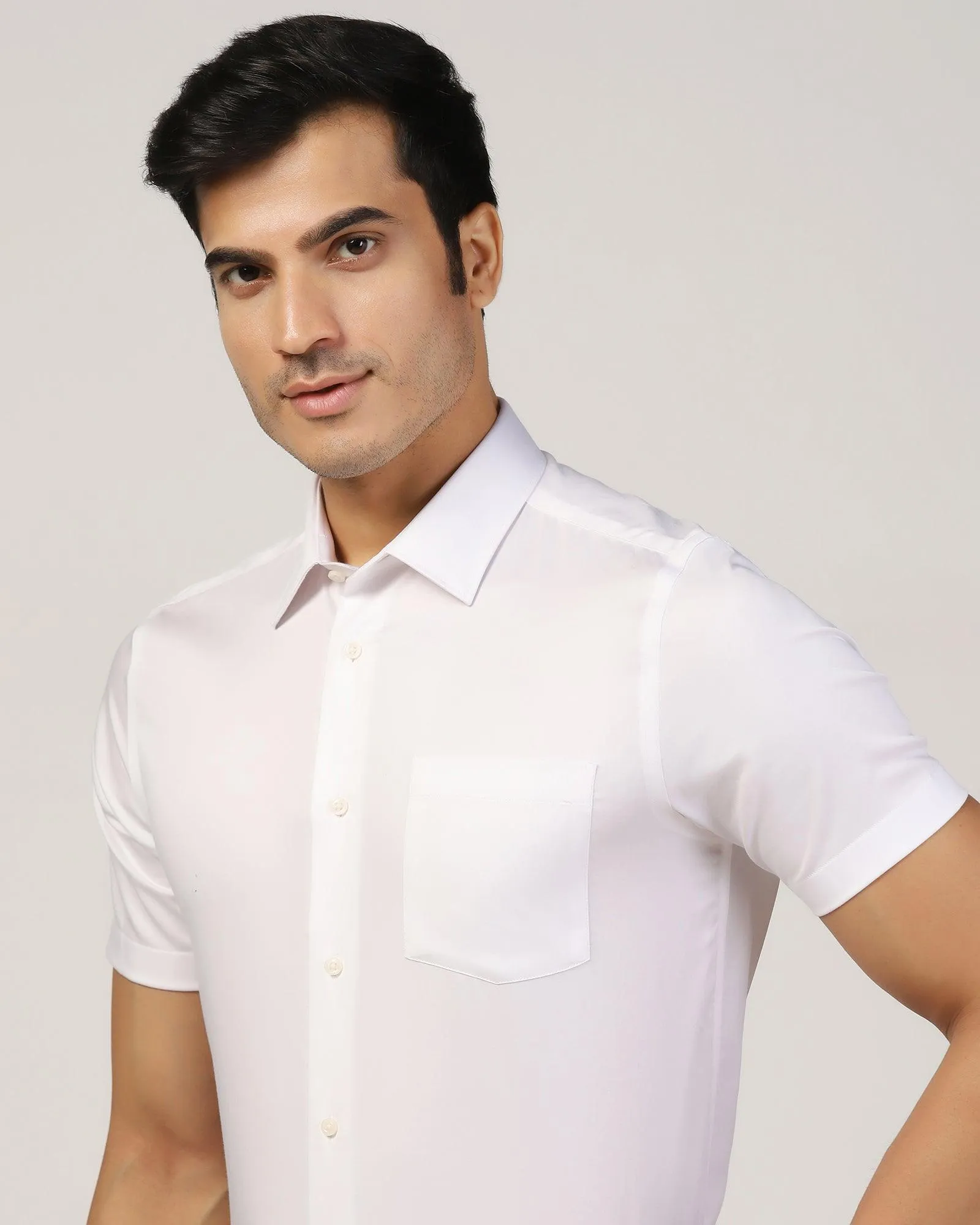 Formal Half Sleeve White Solid Shirt - Matiz