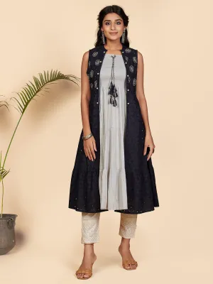 Women'S Embellished Flare Rayon Blue Stitched Kurta With Shrug