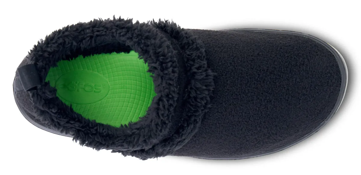 Women's Oofos OOCoozie Low Shoe Color: Black Sherpa